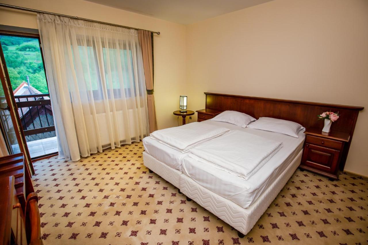 Hotel River Retreat Lotrioara Zewnętrze zdjęcie