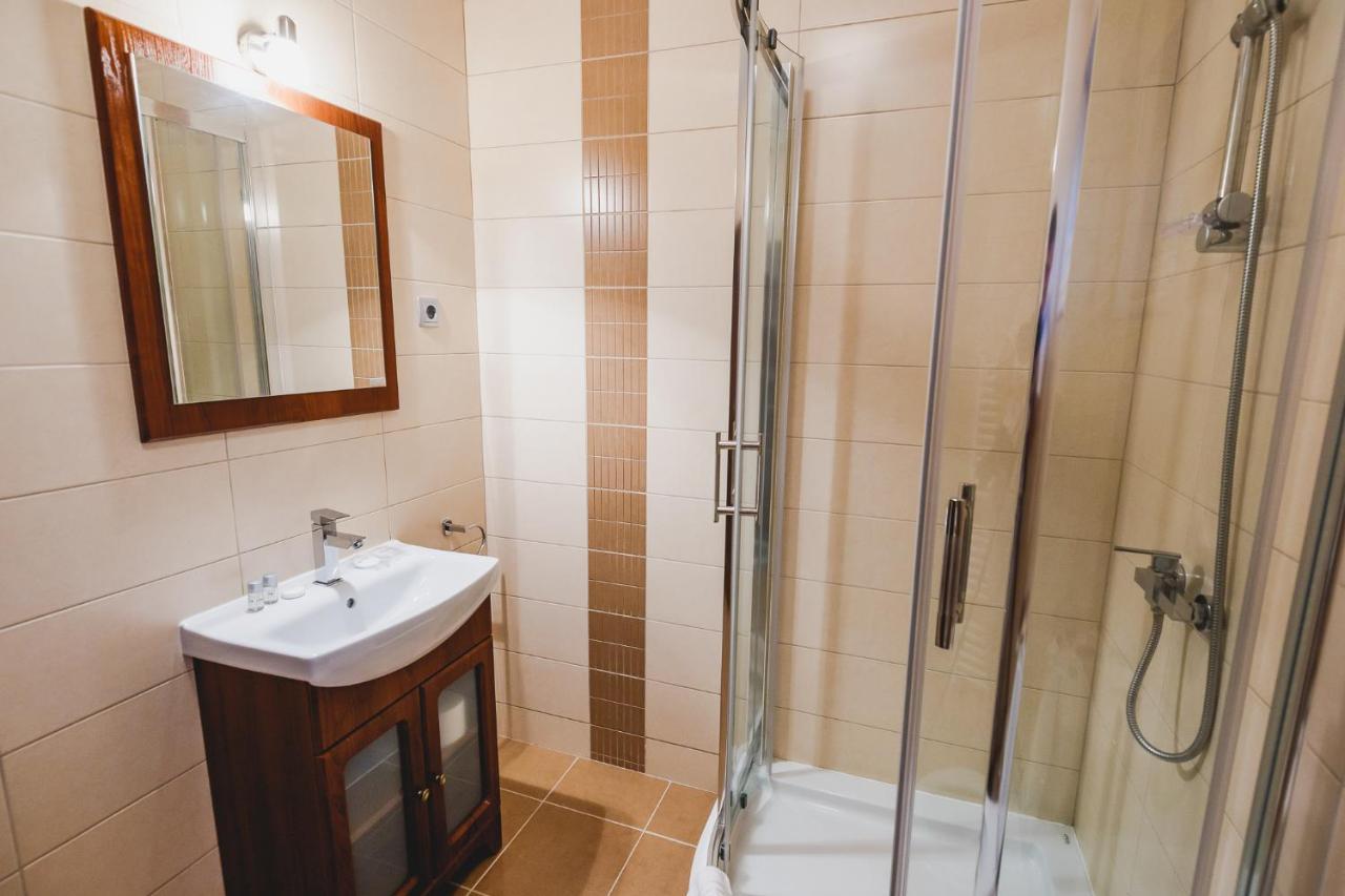 Hotel River Retreat Lotrioara Zewnętrze zdjęcie