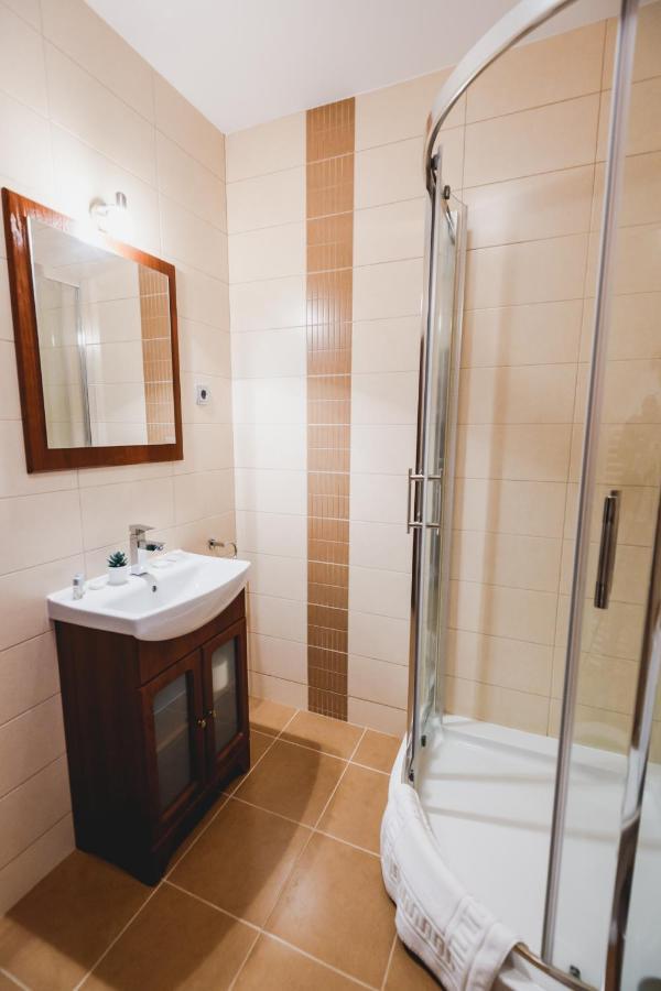 Hotel River Retreat Lotrioara Zewnętrze zdjęcie